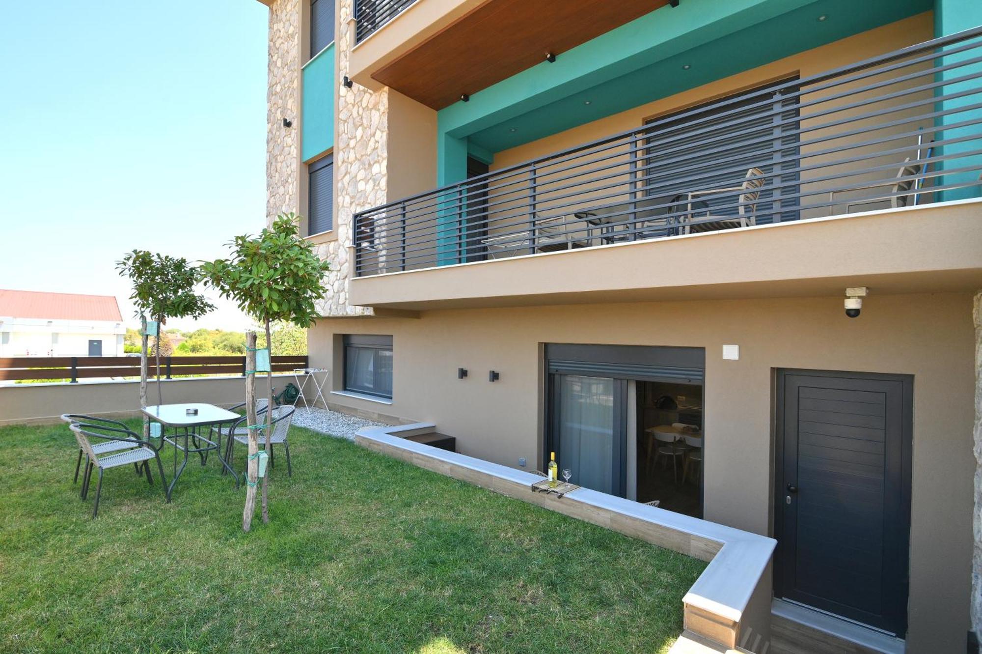 Niel Holiday Apartments, Panel Hospitality Homes & Villas Λεπτοκαρυά Εξωτερικό φωτογραφία